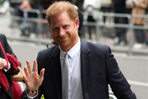will prince harry return to uk to live